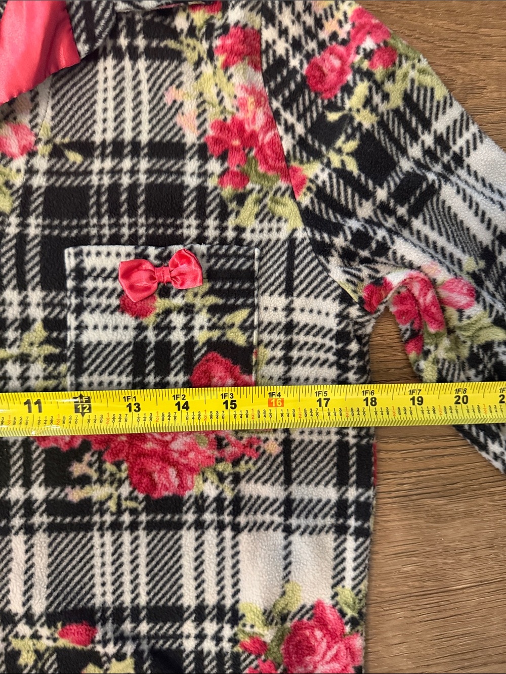 Betsey Johnson Black & White Plaid flannel Pajama Set with Pink Floral Medium - Picture 5 of 9